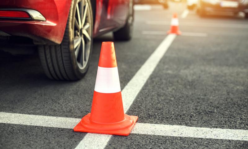 Porównanie zarobków instruktorów w Polsce