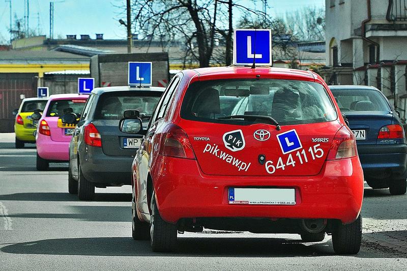 Przyszłość rynku pracy instruktorów jazdy