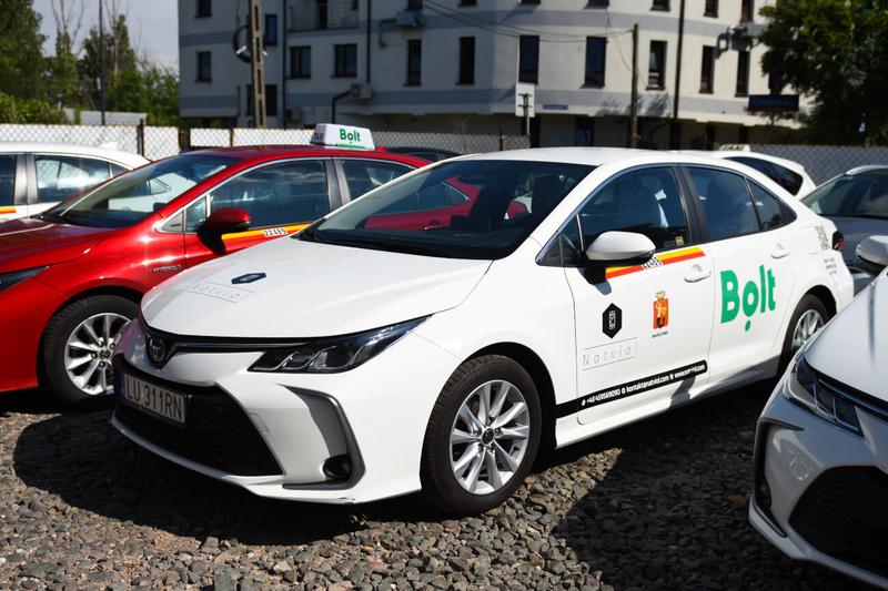 Wpływ lokalizacji na zarobki