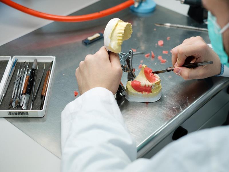 Wynagrodzenie technika dentystycznego