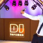 Ile naprawdę zarabia DJ w klubie? Poznaj średnie zarobki w branży muzycznej