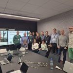 Nowoczesne gabloty informacyjne dla banków od gabloty.com – sprawdź rozwiązania eksperta Tomasza Brożyńskiego