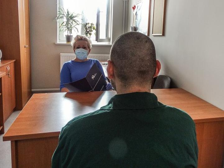 Prognozy wynagrodzeń psychologów więziennych