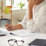 Jak znaleźć dodatkową pracę zdalną i na czym polega? Praktyczny przewodnik dla każdego