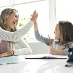 Ile naprawdę zarabia psycholog szkolny? Sprawdź średnie wynagrodzenia w tej profesji!