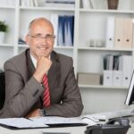 Jak zostać dyrektorem szkoły? Wymagania i możliwości dla przyszłych liderów edukacji