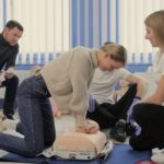 Opinie na temat szkoleń medycznych – czy warto zainwestować w sample?