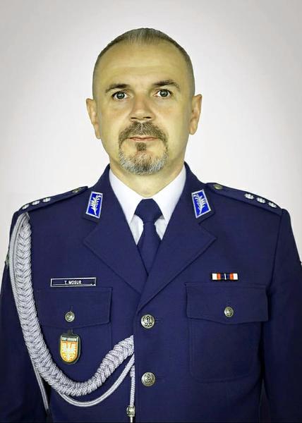 Zarobki komisarza policji