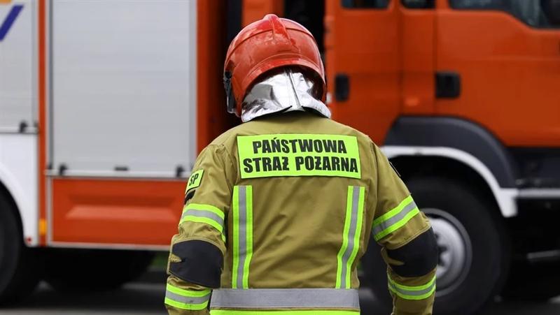 Zarobki strażaków w Polsce