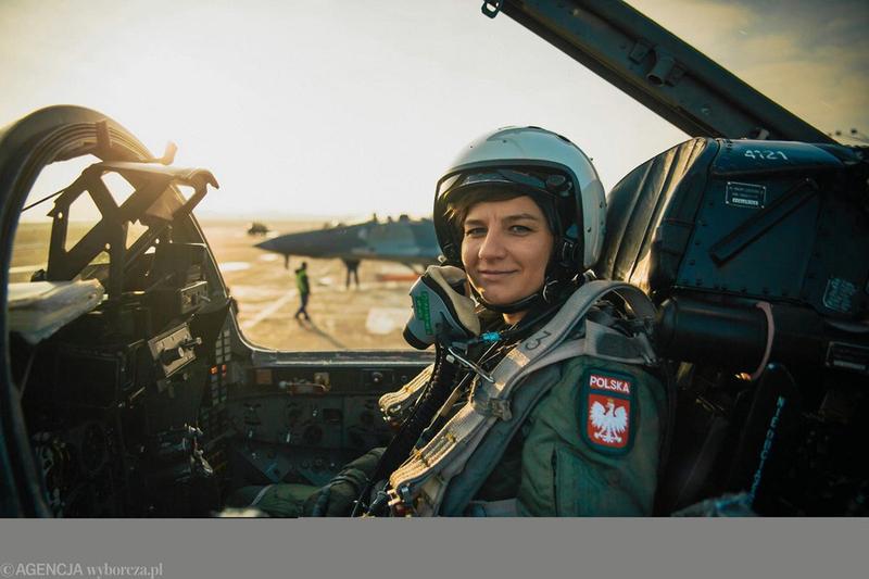 Zarobki pilotów myśliwców