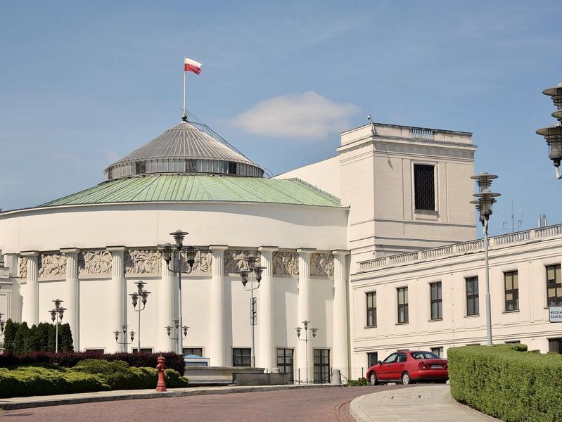 Zarobki posłów w Polsce