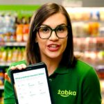 Ile zarabia pracownik Żabki? Aktualne stawki i zarobki na rękę