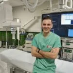 Ile zarabia elektroradiolog? Średnie zarobki i stawki w zawodzie