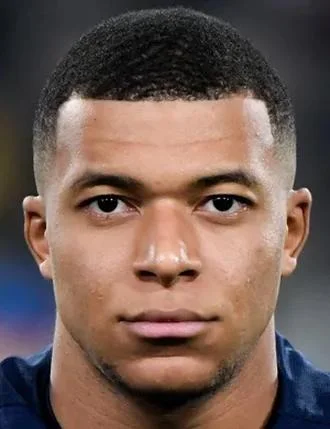 Ile zarabia Kylian Mbappé? Tyle wynoszą jego zarobki w piłce nożnej